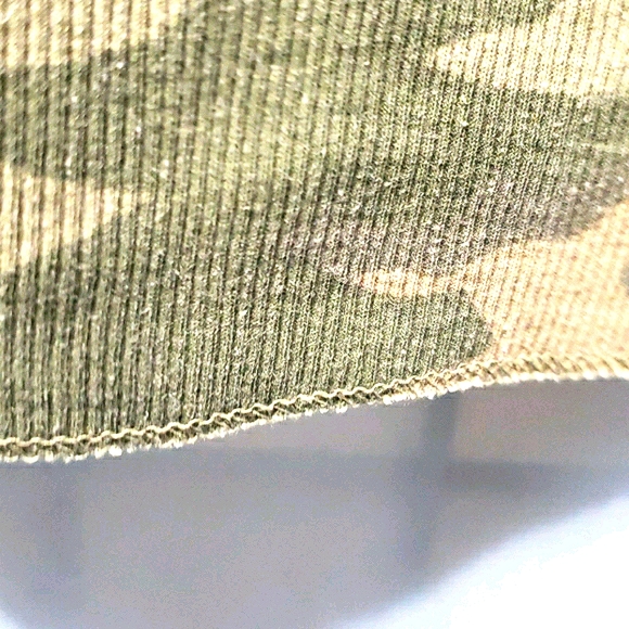 SO CAMOUFLAGE SCOOP NECK GREEN/TAN TANK SZ S - Picture 6 of 9